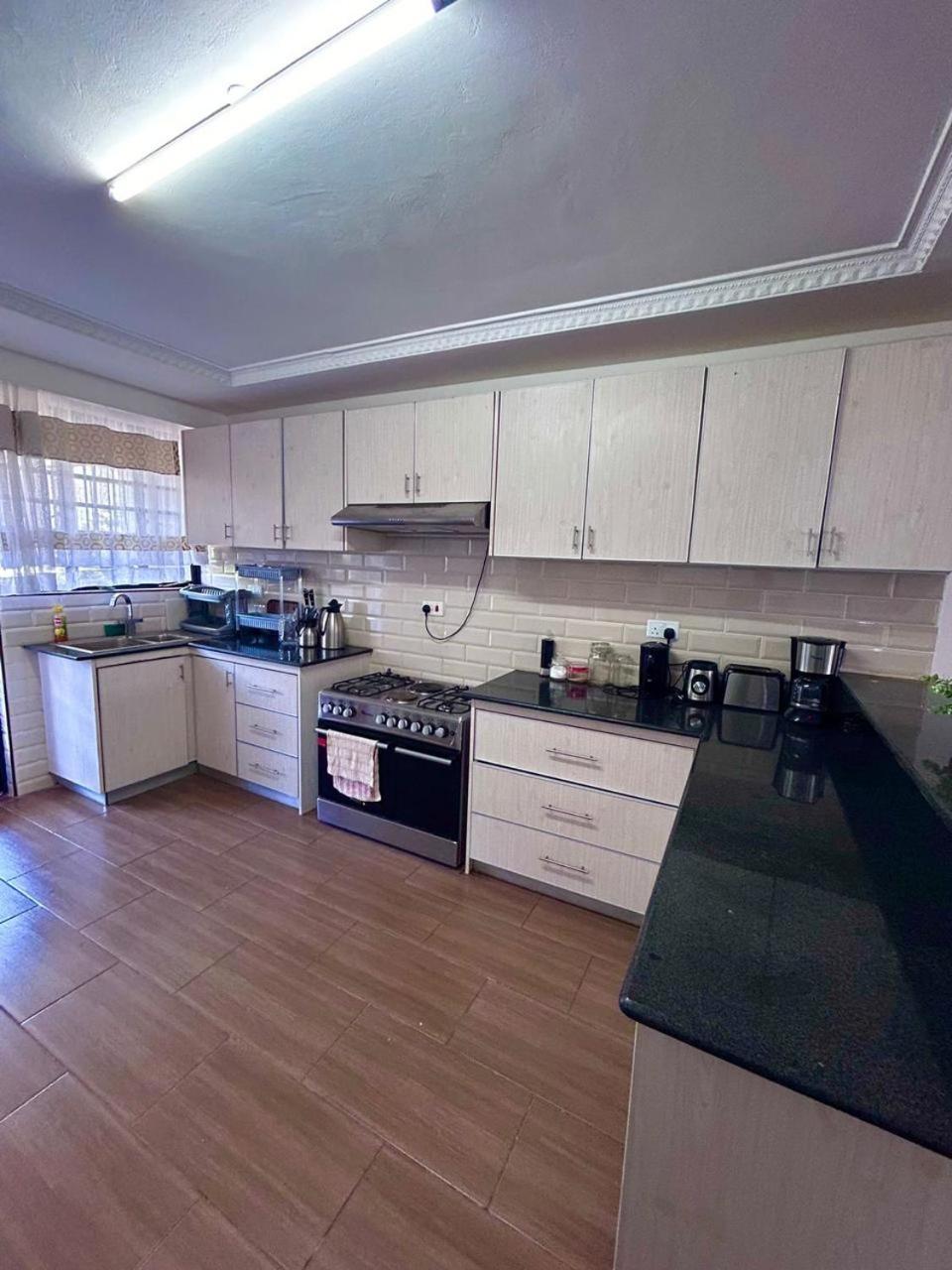 Casa Misa Riverside Nairobi Eksteriør billede